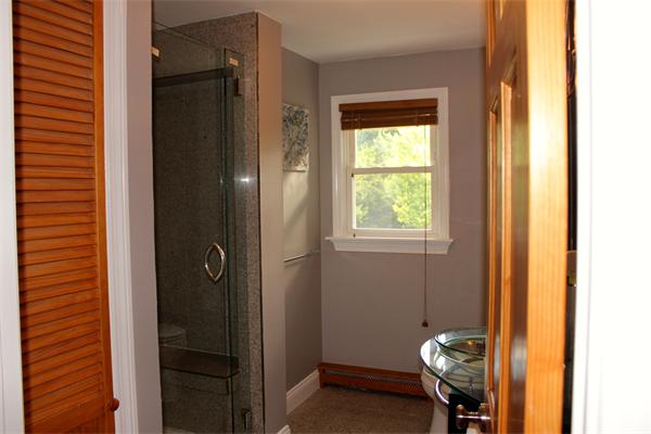 689 Walnut Plain Road Rochester, MA 02770 - Photo 8 of 22
