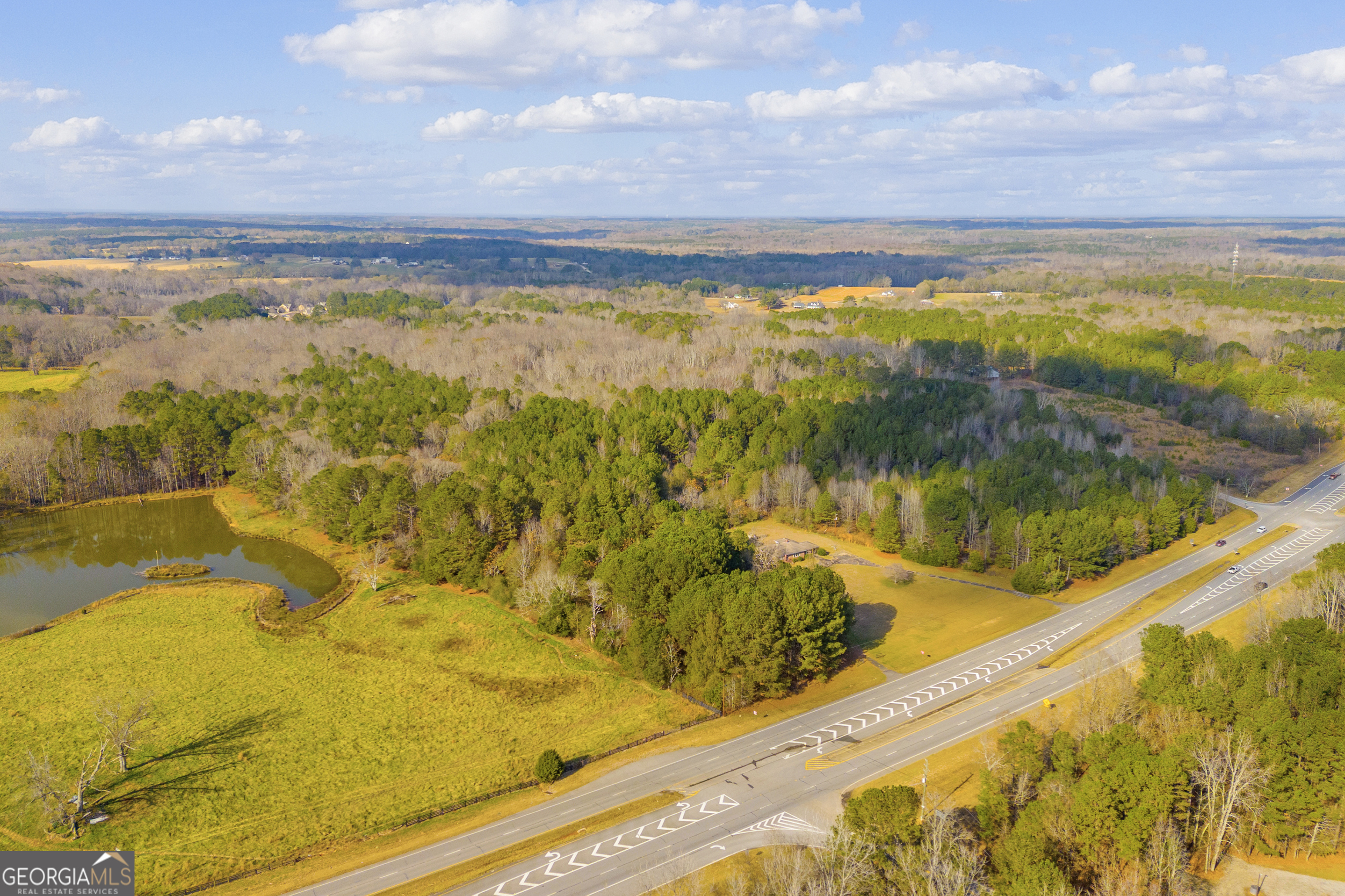 375 Highway 78 Monroe, GA 30656 - Photo 10 of 13 a view of an ocean and beach