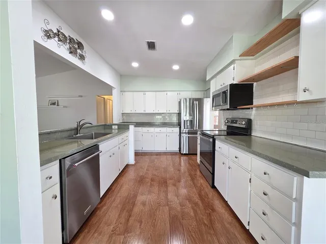 $298,900 | 2676 Royal Ridge Drive, Spring Hill, FL 34606