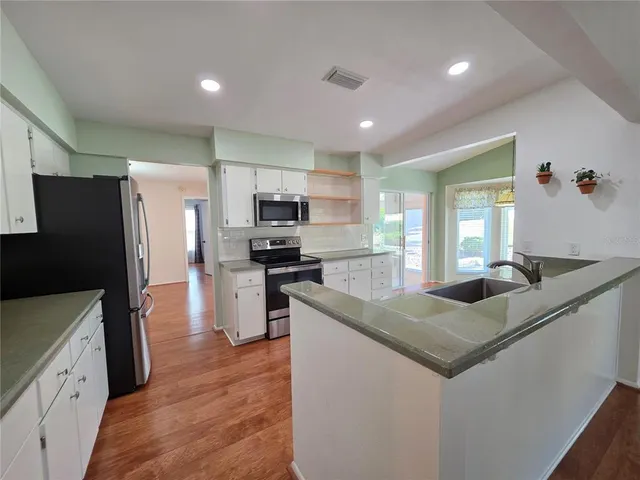 $298,900 | 2676 Royal Ridge Drive, Spring Hill, FL 34606