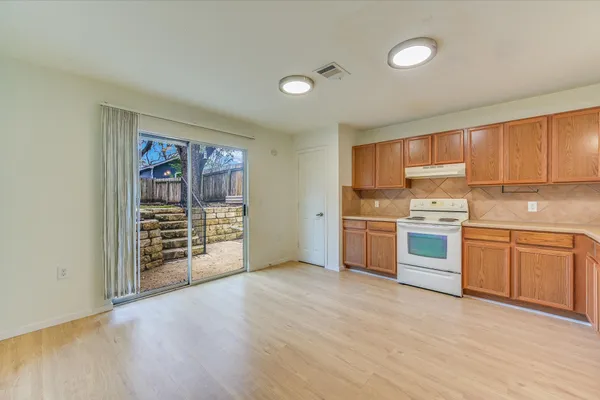 $1,990 | 2118 Nogales Trail, Austin, TX 78744