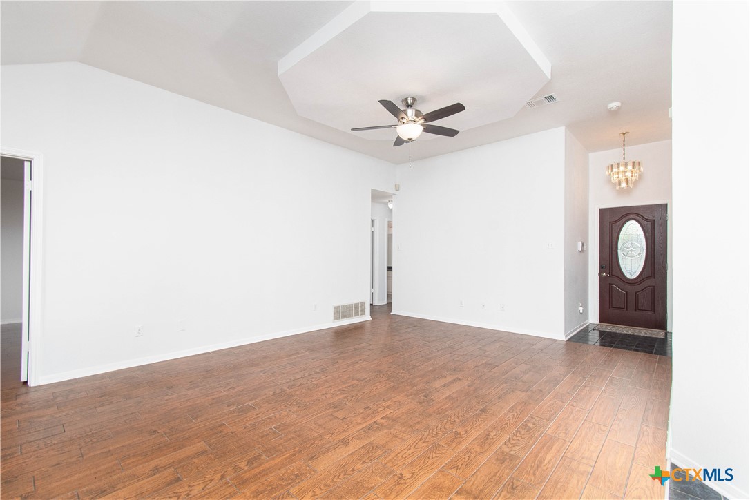 5420 Williams Drive Temple, TX 76502 - Photo 4 of 24 a view of a livingroom with a stove