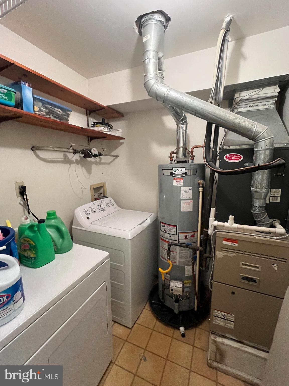3003A Heatherstone Court Mount Laurel, NJ 08054 - Photo 20 of 24 Laundry/Utility Room