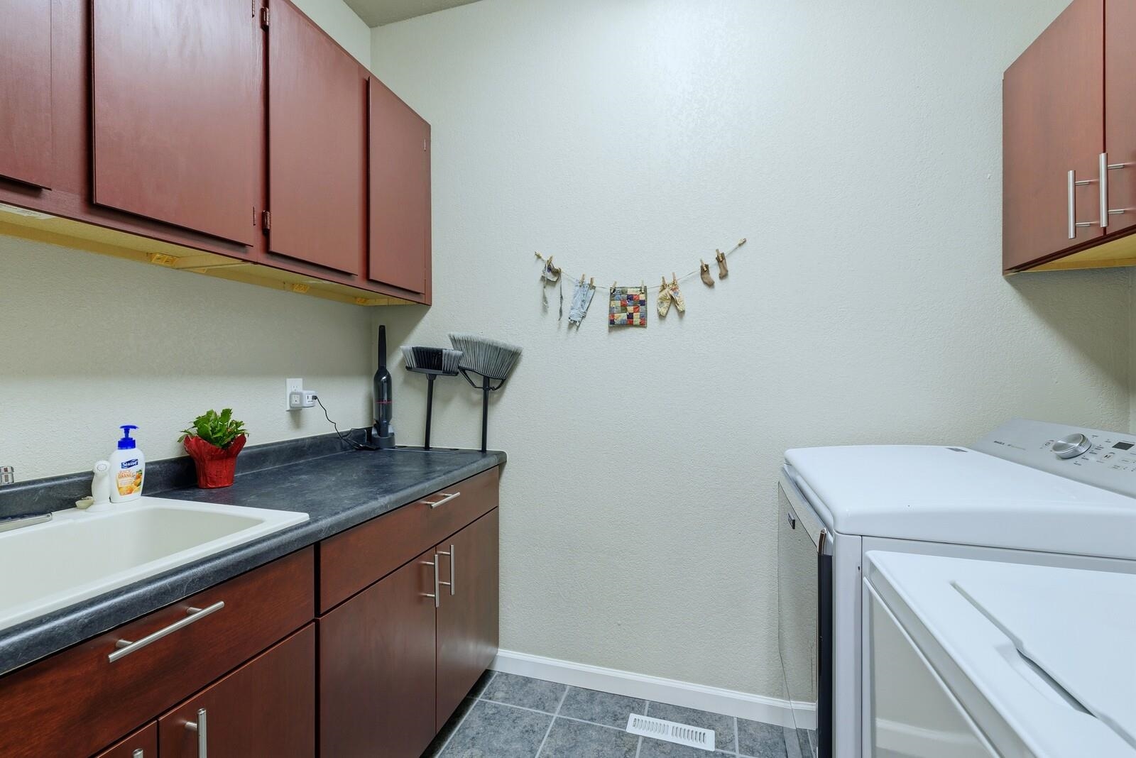 4820 East 20th Street Casper, WY 82609 - Photo 12 of 25