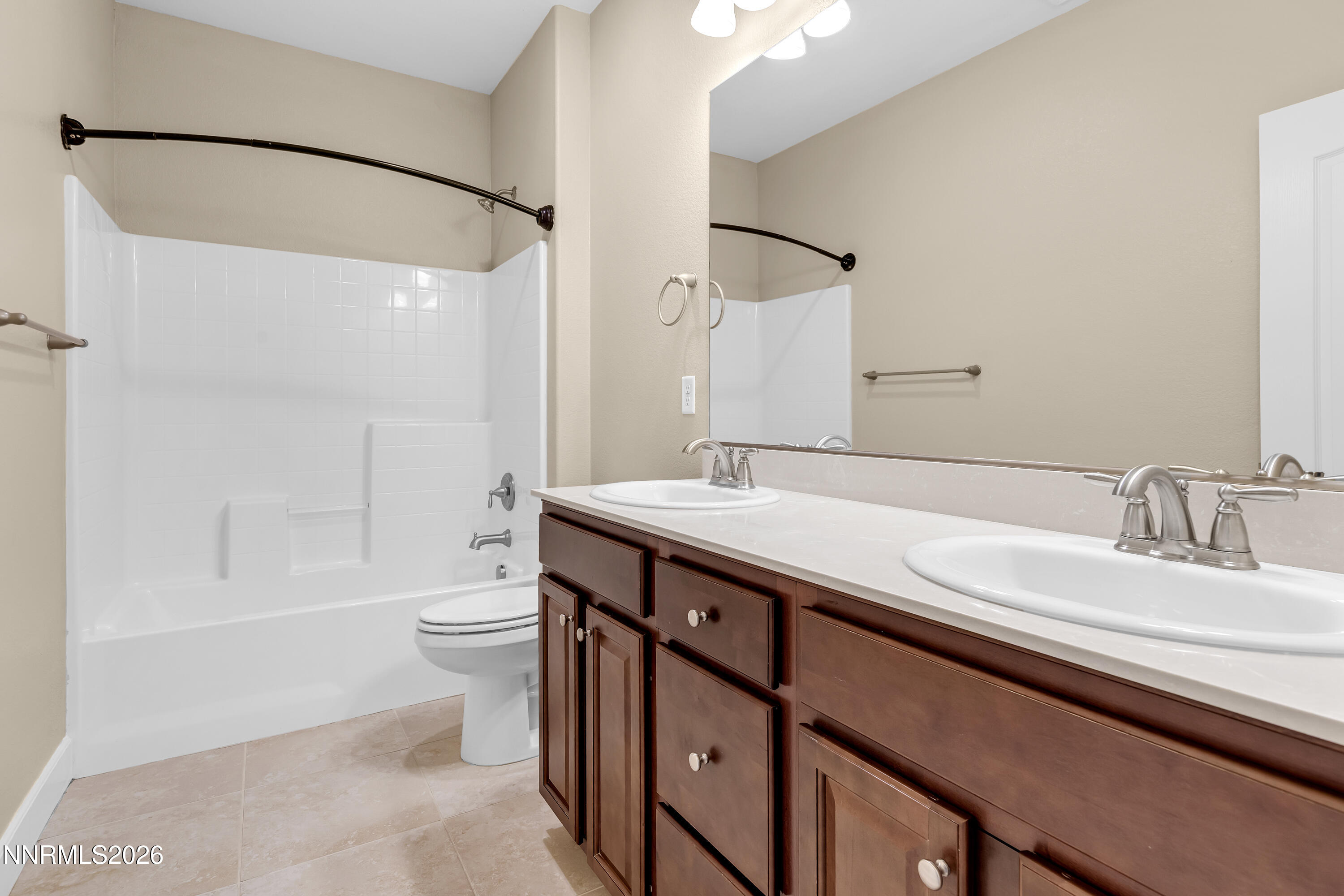 10475 Mott Court Reno, NV 89521 - Photo 29 of 44 Mott10475-037