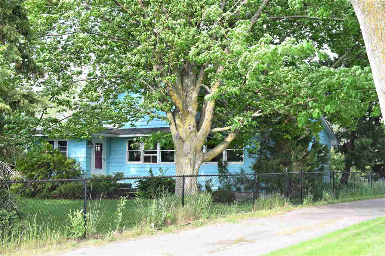 12838 Center Road Traverse City, MI 49686 - Photo 1 of 37 1887948.JPG