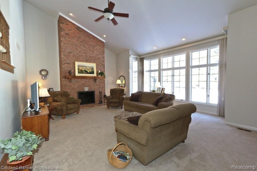3208 Summit Ridge Drive Rochester Hills, MI 48306 - Photo 5 of 34