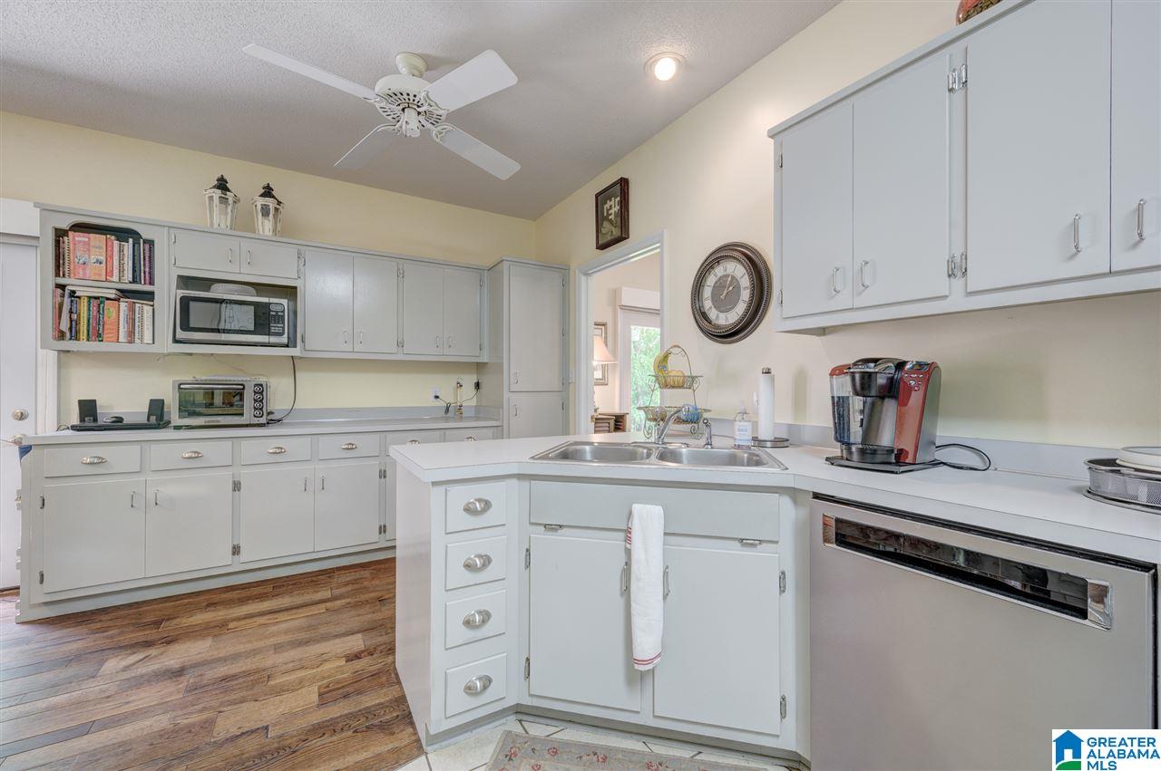 4201 Cliff Drive Jasper, AL 35504 - Photo 7 of 36