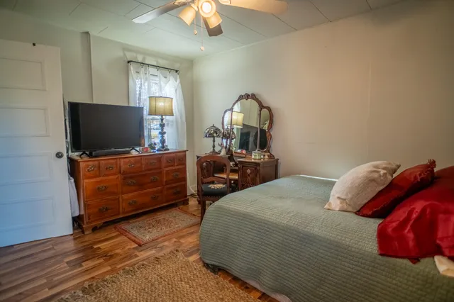 $195,000 | 274 6th Avenue, Manistee, MI 49660