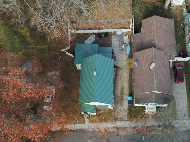 $195,000 | 274 6th Avenue, Manistee, MI 49660