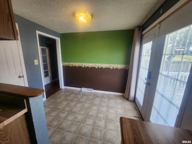 $119,900 | 3 South Beaucoup Street, Pinckneyville, IL 62274