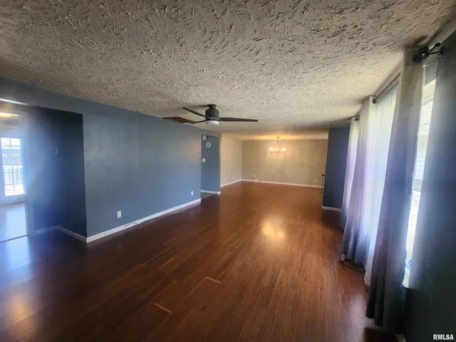 $119,900 | 3 South Beaucoup Street, Pinckneyville, IL 62274