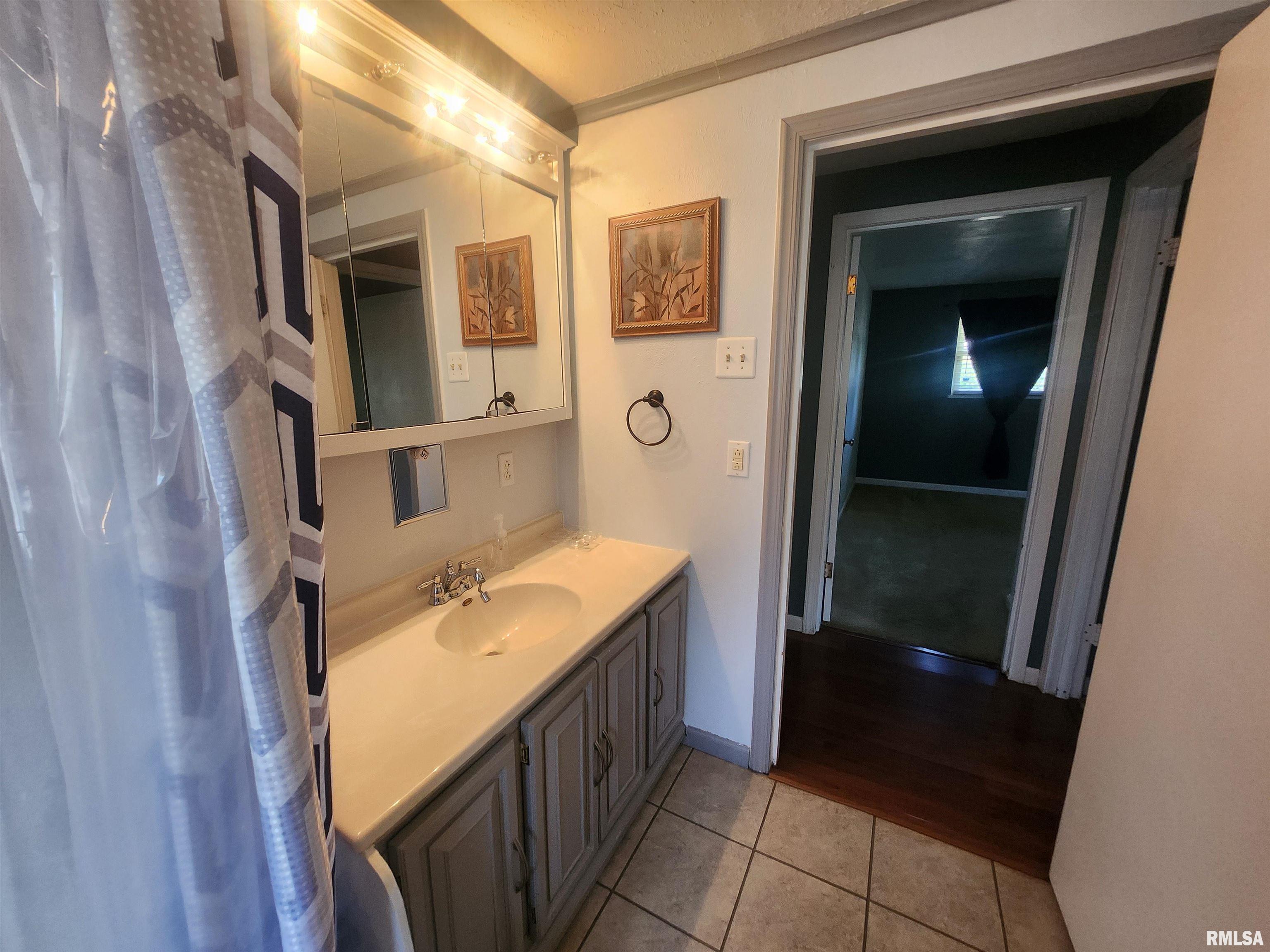 3 South Beaucoup Street Pinckneyville, IL 62274 - Photo 27 of 37