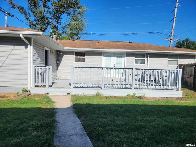 $119,900 | 3 South Beaucoup Street, Pinckneyville, IL 62274