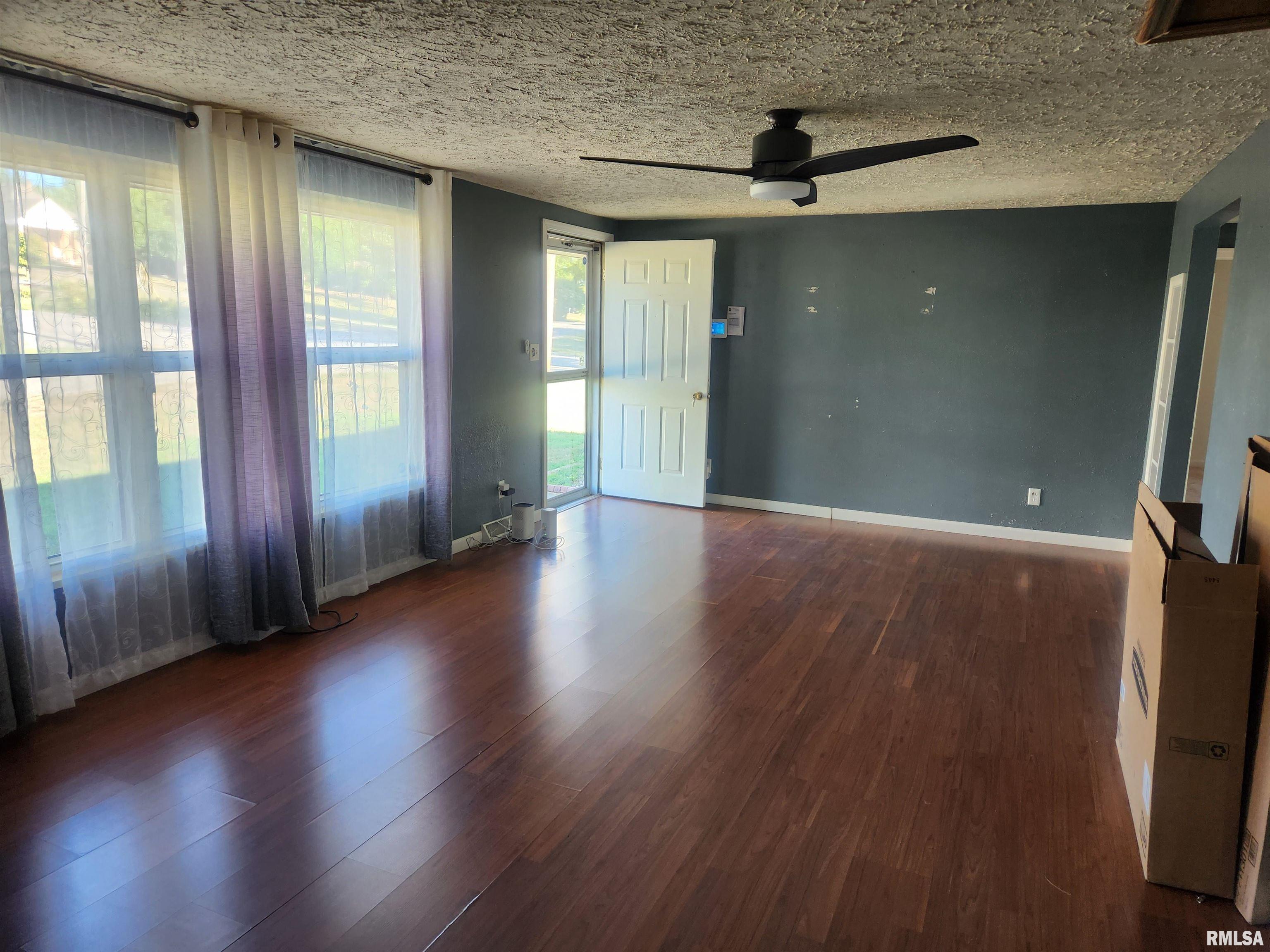 3 South Beaucoup Street Pinckneyville, IL 62274 - Photo 32 of 37