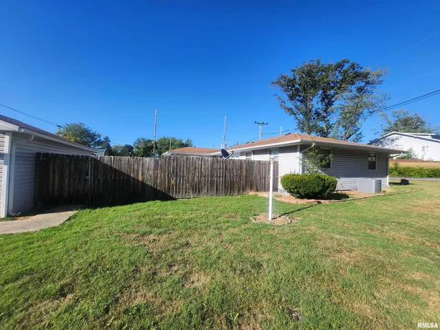 $119,900 | 3 South Beaucoup Street, Pinckneyville, IL 62274