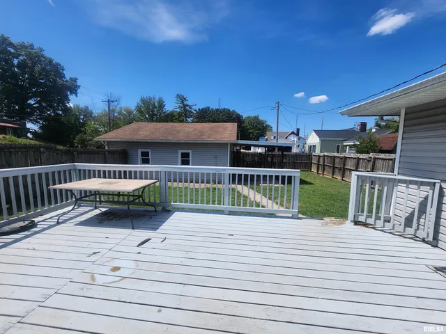 $119,900 | 3 South Beaucoup Street, Pinckneyville, IL 62274