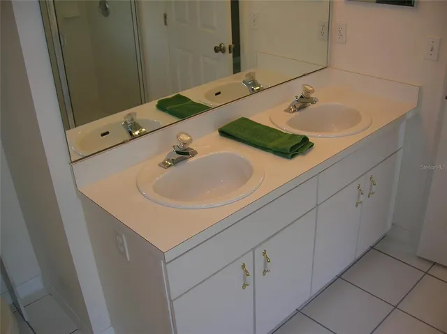 $2,300 | 1061 Ballyshannon Parkway, Orlando, FL 32828