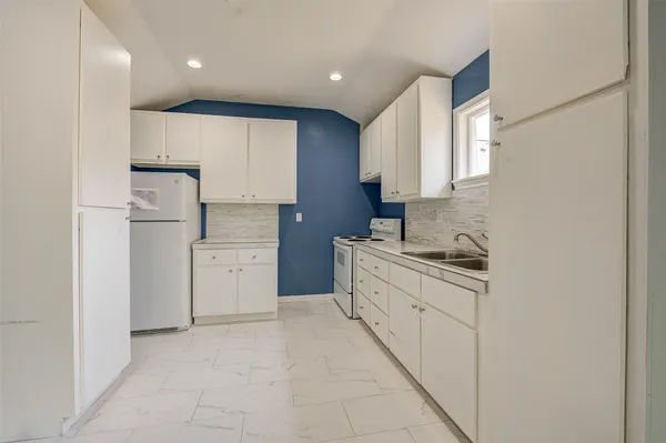 $1,199 | 8709 Knox Street, Unit B, Houston, TX 77088