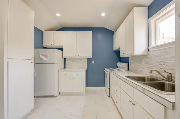 $1,199 | 8709 Knox Street, Unit B, Houston, TX 77088