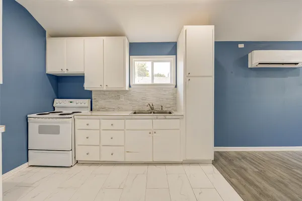 $1,199 | 8709 Knox Street, Unit B, Houston, TX 77088