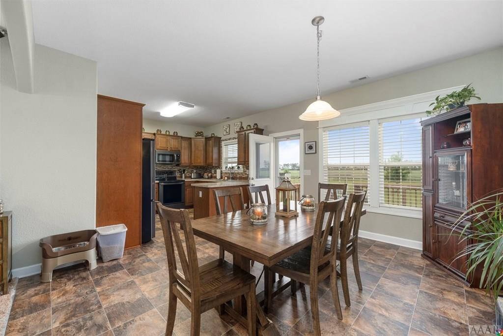 458 Cooper Garrett Road Moyock, NC 27958 - Photo 6 of 23 Dining Area