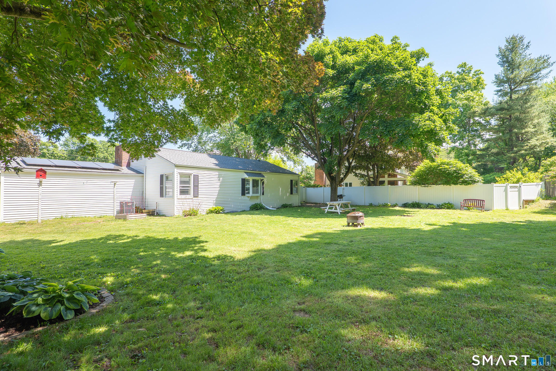 28 Garella Road Bethel, CT 06801 - Photo 3 of 40