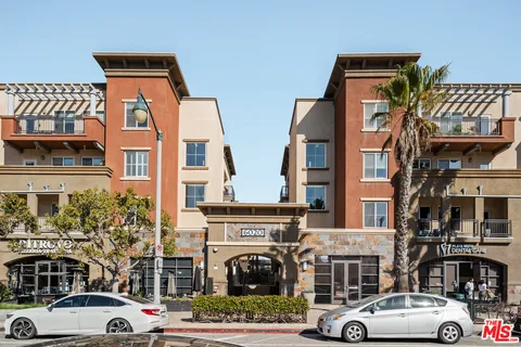 $6,100 | 6020 South Seabluff Drive, Unit 131, Playa Vista, CA 90094