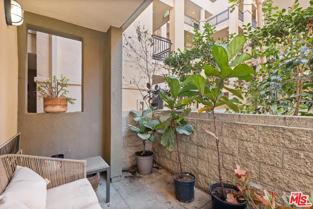 $6,100 | 6020 South Seabluff Drive, Unit 131, Playa Vista, CA 90094