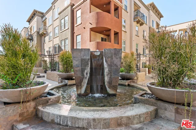$6,100 | 6020 South Seabluff Drive, Unit 131, Playa Vista, CA 90094