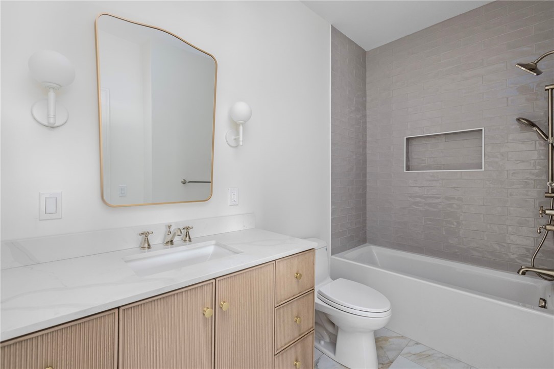 4 Lookout Lane, Unit 1 Portsmouth, RI 02871 - Photo 36 of 44