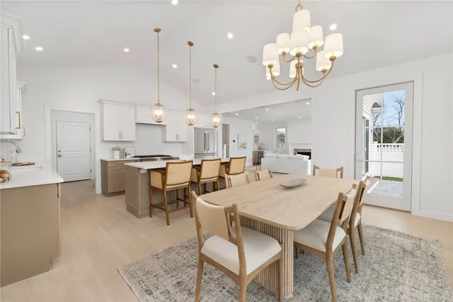 $1,949,000 | 4 Lookout Lane, Unit 1, Portsmouth, RI 02871