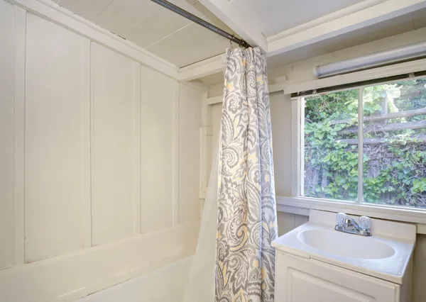 $3,000 | 3934 Camino Real, Carmel, CA 93923