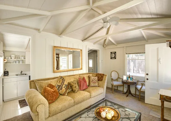 $3,000 | 3934 Camino Real, Carmel, CA 93923