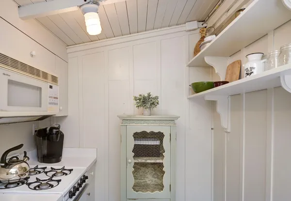 $3,000 | 3934 Camino Real, Carmel, CA 93923