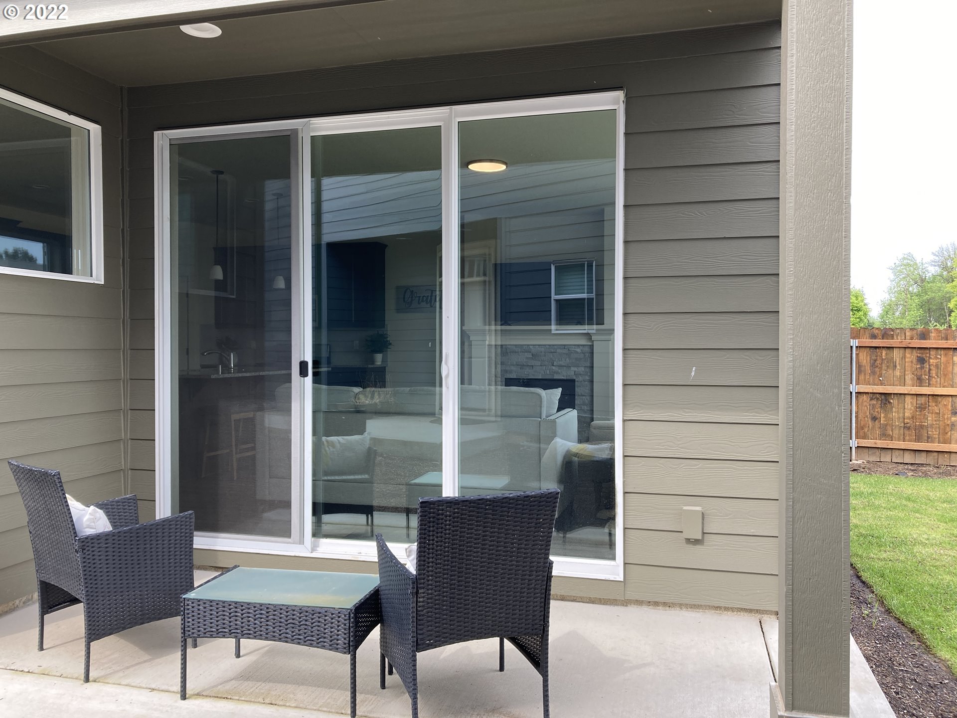7138 South 11th Street Ridgefield, WA 98642 - Photo 13 of 14 a balcony with table and chairs