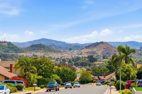 $779,995 | 2201 Amber Lane, Escondido, CA 92026