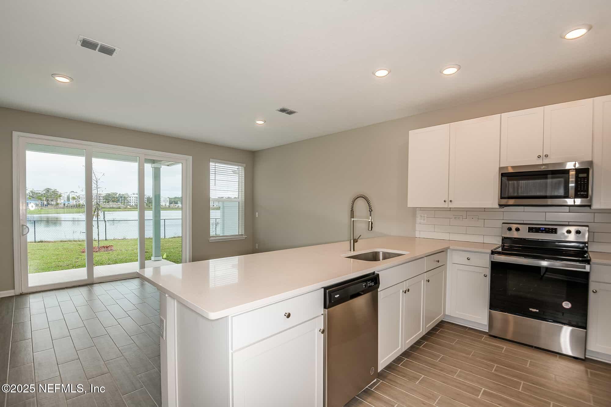 10654 Towns Way, Unit CLEMENTINE Jacksonville, FL 32258 - Photo 9 of 42 Avenues-Walk-Clementine-10887-Avenues-Wa