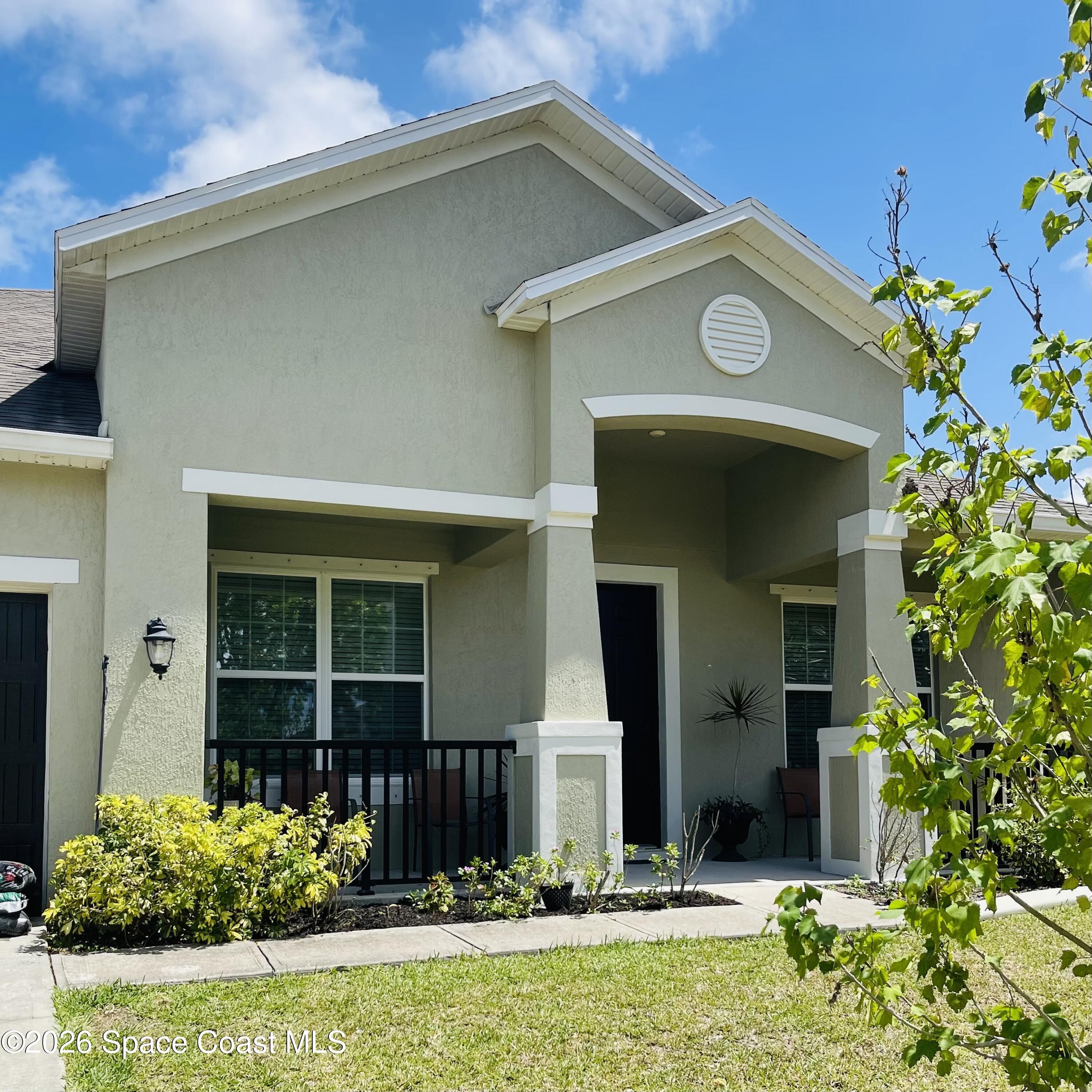 453 Danis Road Southwest Palm Bay, FL 32908 - Photo 6 of 11 Front Porch