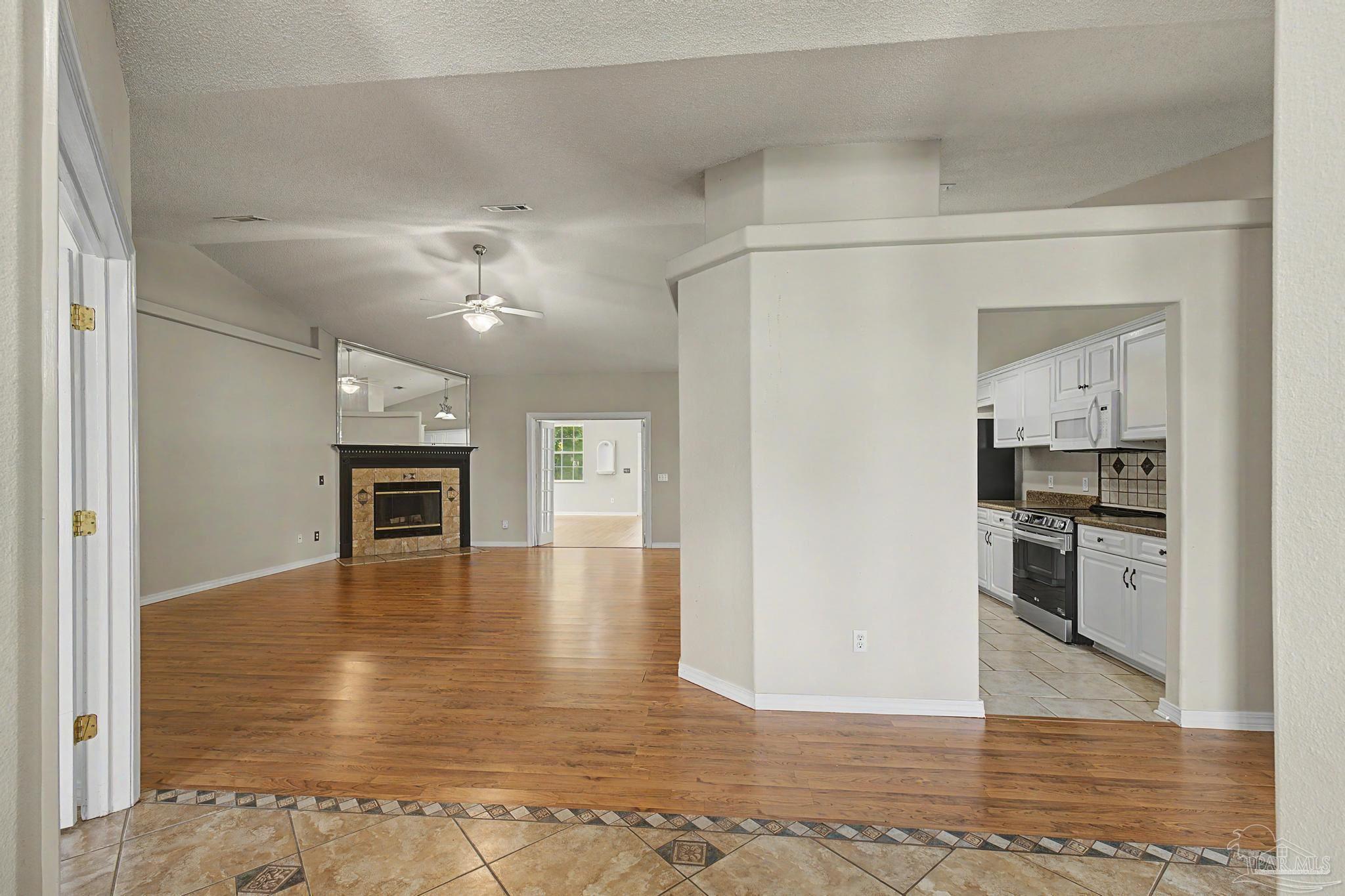 7145 Woodside Road Pensacola, FL 32526 - Photo 9 of 54