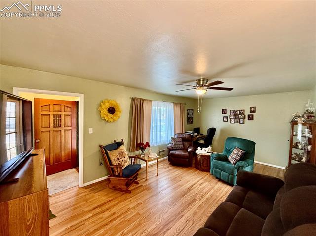 2359 Valley Forge Road Colorado Springs, CO 80907 - Photo 10 of 33 Gallery Image 10