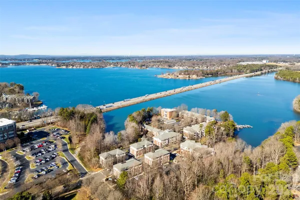 $425,000 | 706 Northeast Drive, Davidson, NC 28036