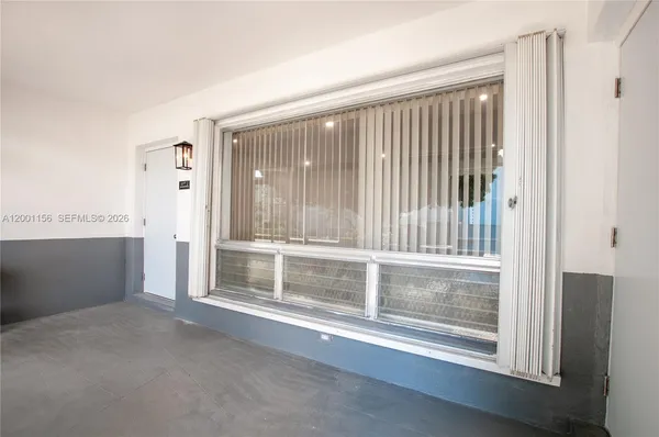 $245,000 | 300 South Luna Court, Unit 2, Hollywood, FL 33021