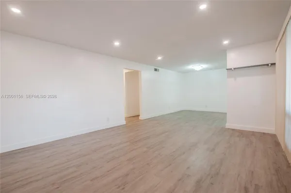 $245,000 | 300 South Luna Court, Unit 2, Hollywood, FL 33021