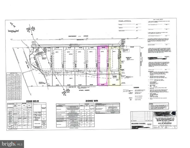 a black and white photo of a room