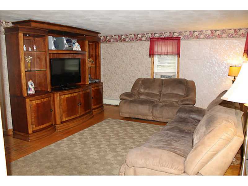 1245 Main Street Coventry, RI 02816 - Photo 6 of 16 Living Room.