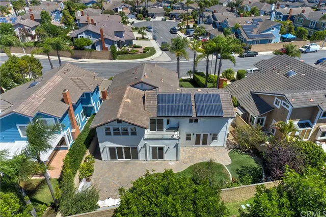 $6,500 | 5672 Larkmont Drive, Huntington Beach, CA 92649