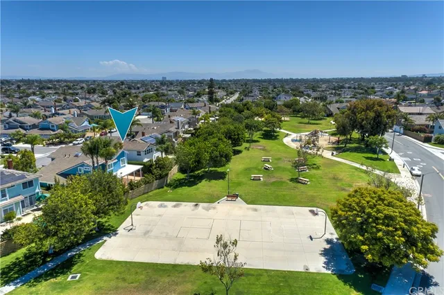 $6,500 | 5672 Larkmont Drive, Huntington Beach, CA 92649