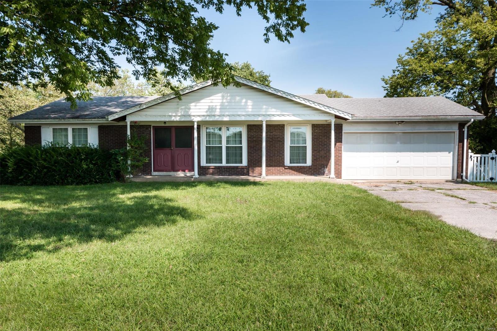 7058 Triple Lakes Road Millstadt, IL 62260 - Photo 2 of 34 Gallery Image 2