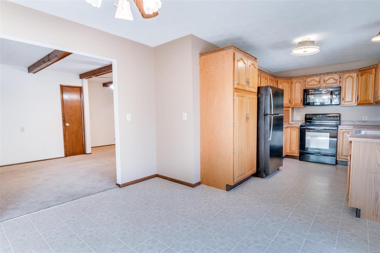 7058 Triple Lakes Road Millstadt, IL 62260 - Photo 11 of 34 Gallery Image 11